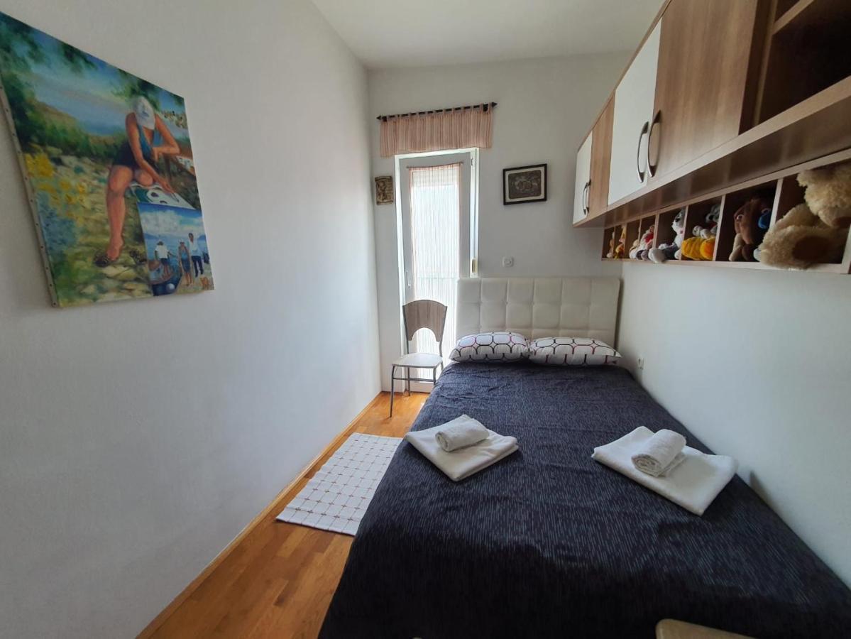 Apartment Sara Umag Buitenkant foto