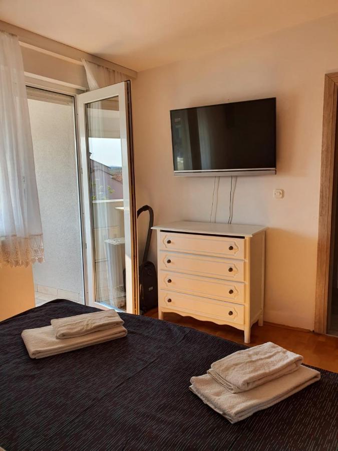 Apartment Sara Umag Buitenkant foto