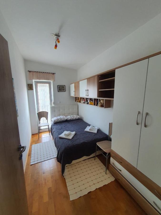 Apartment Sara Umag Buitenkant foto