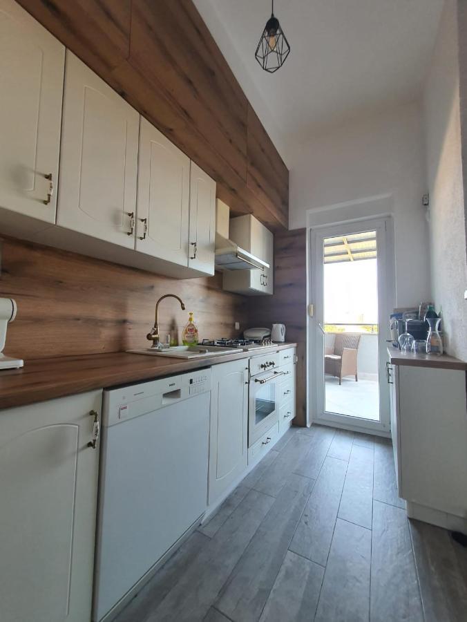 Apartment Sara Umag Buitenkant foto