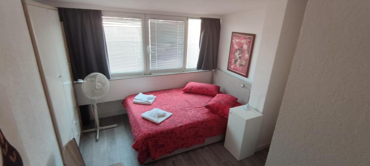 Apartment Sara Umag Buitenkant foto